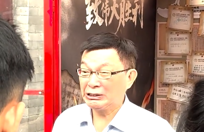 苑举正哽咽：想告诉爸爸中国强了苑举正哽咽表示想告诉爸爸中国强了，这句话表达了他对中国发展的自豪感和爱国情怀。